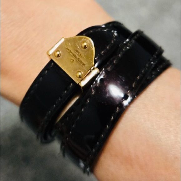 Louis Vuitton Triple Tour Vernis Wrap Bracelet - Picture 11 of 12